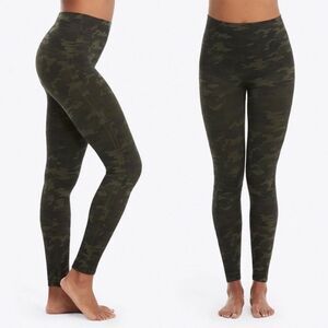 Spanx Look at Me Now Seamless Leggings - Dark Green Camo